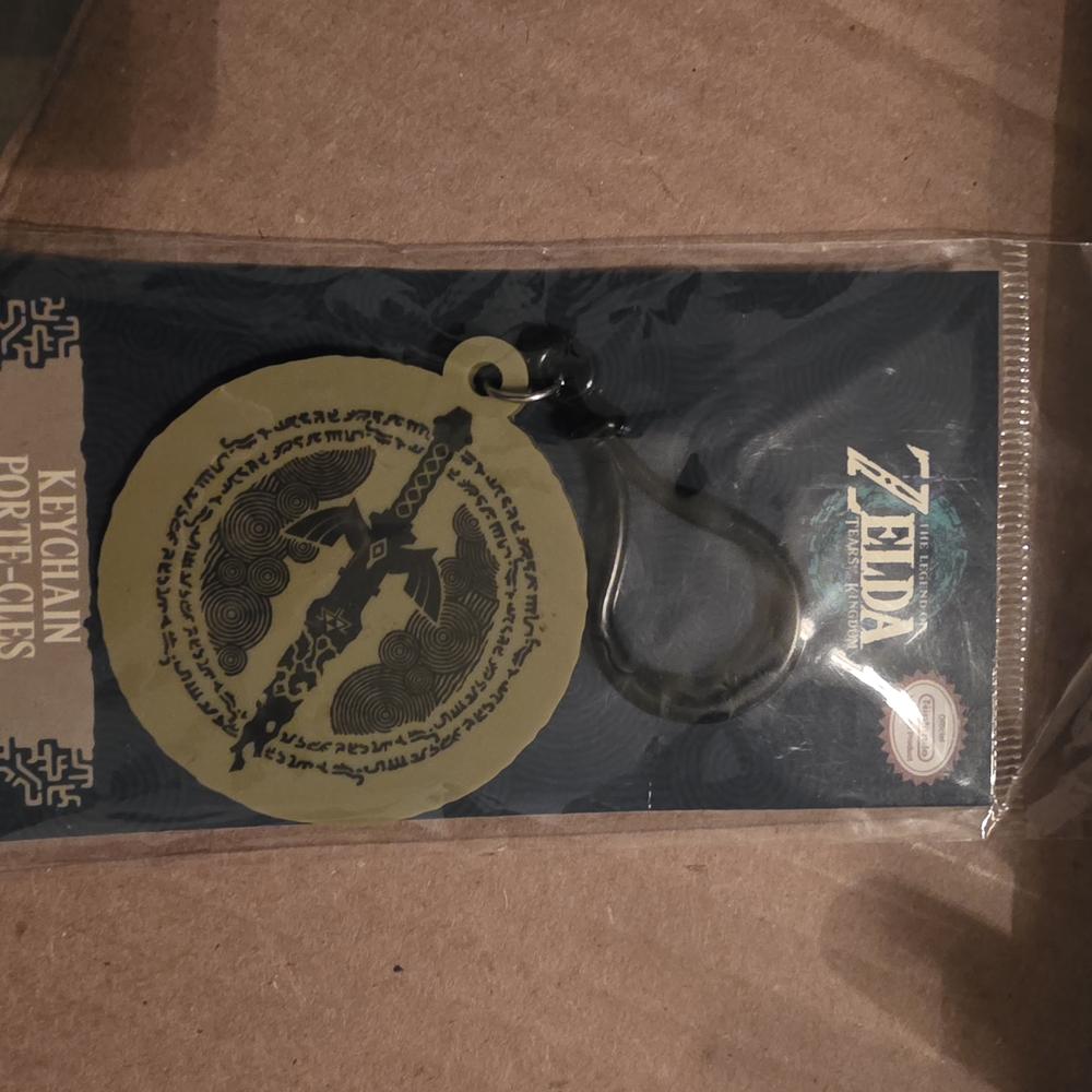 Nintendo Zelda Gold Emblem Keychain
